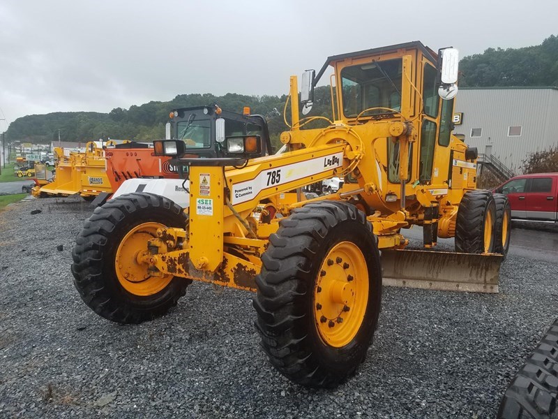 2006 Leeboy 785 Motor Grader For Sale in Harrisburg Pennsylvania