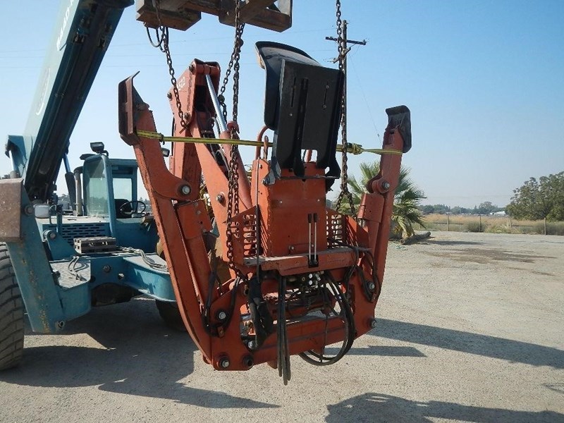 1999 Ditch Witch A522 Image 6