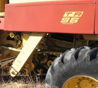 1991 New Holland TR96 Thumbnail 5