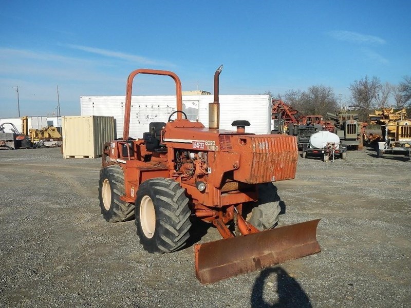 1993 Ditch Witch 8020T Image 3