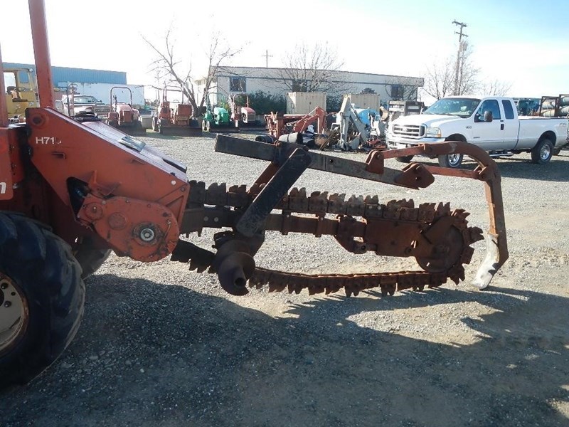 1993 Ditch Witch 8020T Image 6
