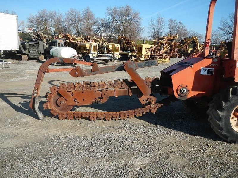 1993 Ditch Witch 8020T Image 7