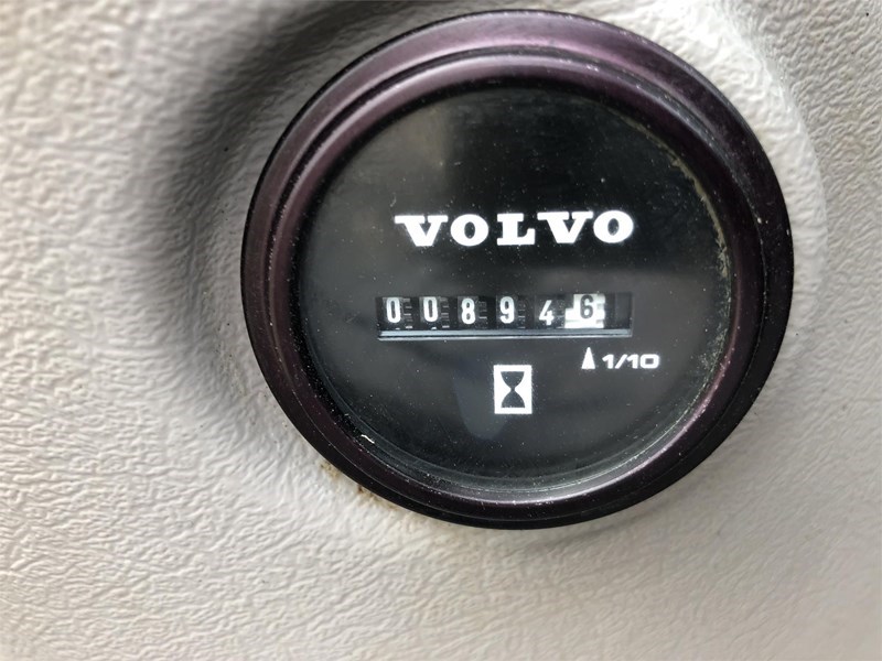 2016 Volvo EC220EL Image 8
