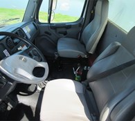 2014 Freightliner BUSINESS CLASS M2 106 Thumbnail 7