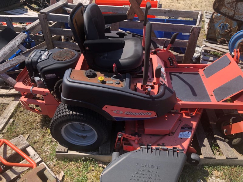 2005 Simplicity 1694457 Zero Turn Mower For Sale » Flint New Holland