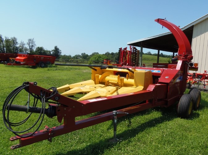 New Holland FP240 Forage Harvester-Pull Type For Sale