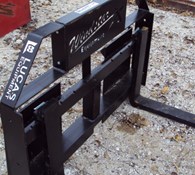 Lucas Skid steer quick connect pallet forks Thumbnail 3