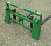 Premier compact tractor pallet forks for John Deere tracto Thumbnail 2