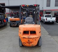 2010 Doosan D30S-5 Thumbnail 3