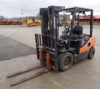 2010 Doosan D30S-5 Thumbnail 8