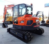 2017 Doosan DX85R-3 Thumbnail 4