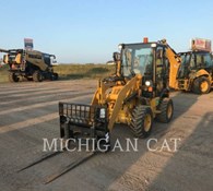 2015 Caterpillar 903C Thumbnail 2