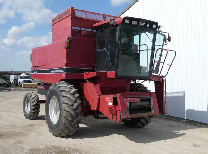 1990 Case IH 1660 Combine For Sale