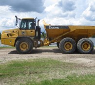 2013 John Deere 250D II Thumbnail 2