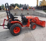 2016 Kubota B2601HSD Thumbnail 3