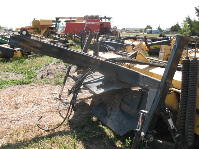 2006 New Holland 2330BF Image 2