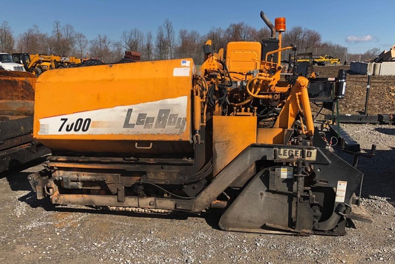 2008 Leeboy 7000 Concrete Paver For Sale in Harrisburg Pennsylvania