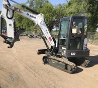 2015 Bobcat E32M Thumbnail 4