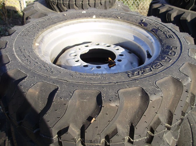 2007 Case IH DX35 Wheels and Tires For Sale