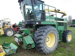 Forage Harvester-Self Propelled For Sale 2002 John Deere 6750 Forage Harvester-Self Propelled For Sale 2002 John Deere 6750
