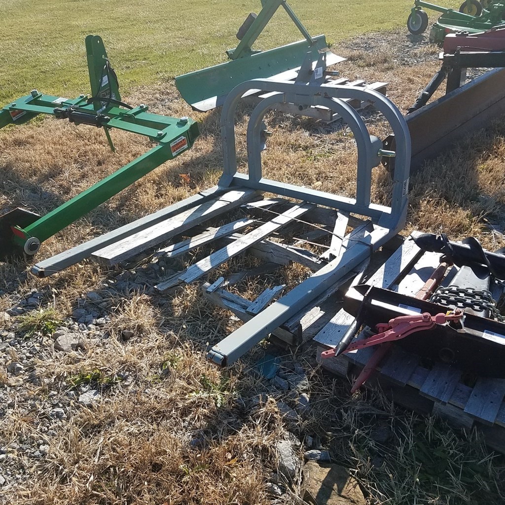 2015 Gehl F-30005300029 Bale Spear For Sale