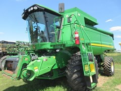 Combine For Sale 2009 John Deere 9570 STS Combine For Sale 2009 John Deere 9570 STS