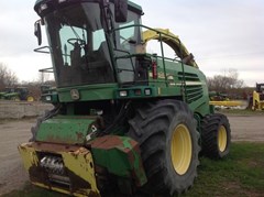 Forage Harvester-Self Propelled For Sale 2003 John Deere 7400 Forage Harvester-Self Propelled For Sale 2003 John Deere 7400