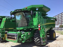 Combine For Sale 2014 John Deere S650 Combine For Sale 2014 John Deere S650
