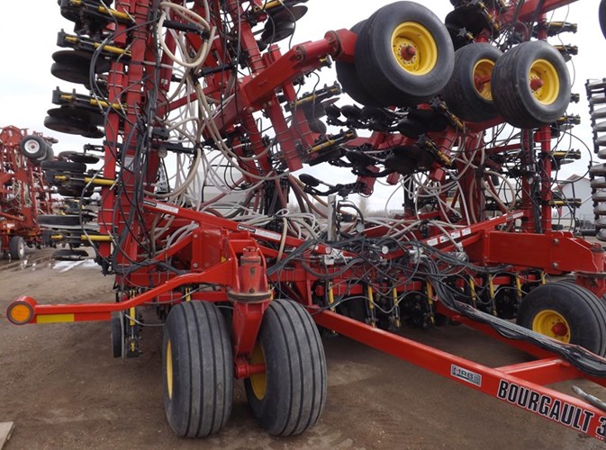 Bourgault 3320 & 6550 Air Drill For Sale » Hergott Farm Equipment Ltd. Humboldt, SK Bourgault 3320 & 6550 Air Drill For Sale » Hergott Farm Equipment Ltd. Humboldt, SK