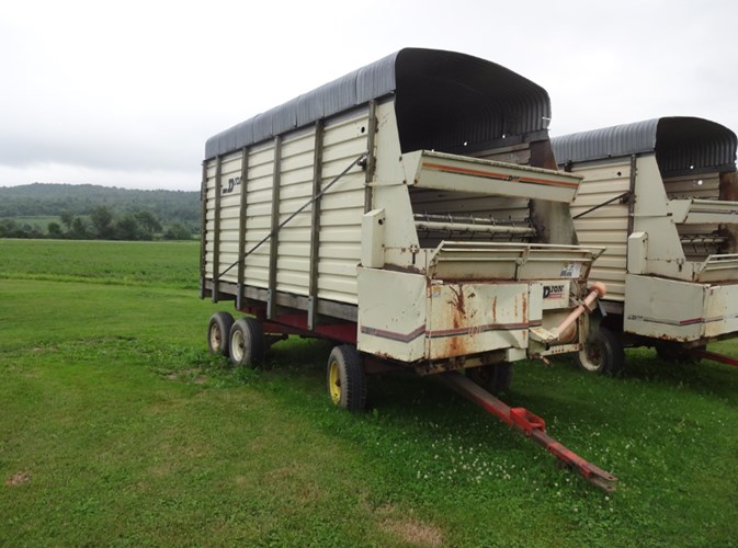 Dion N10L Forage Box-Wagon Mounted For Sale