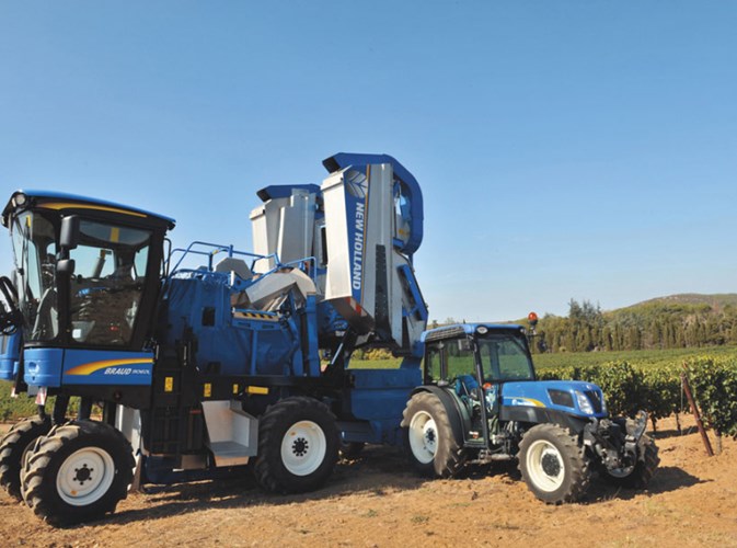 2017 New Holland 9040MA Grape Harvester-Self Propelled For Sale 2017 New Holland 9040MA Grape Harvester-Self Propelled For Sale