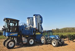 Grape Harvester-Self Propelled For Sale 2017 New Holland 9040MA , 141 HP