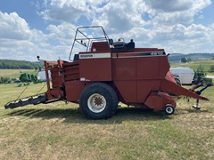 Baler-Square For Sale 2000 Hesston 4910 Baler-Square For Sale 2000 Hesston 4910