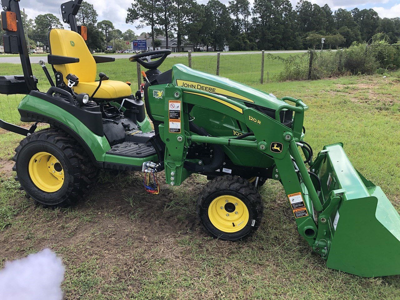 2023 John Deere 1023E Compact Utility Tractor For Sale in Brunswick