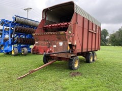 Forage Boxes and Blowers For Sale New Holland 716 Forage Boxes and Blowers For Sale New Holland 716