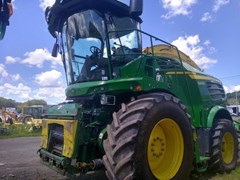 Forage Harvester-Self Propelled For Sale 2017 John Deere 8400 Forage Harvester-Self Propelled For Sale 2017 John Deere 8400