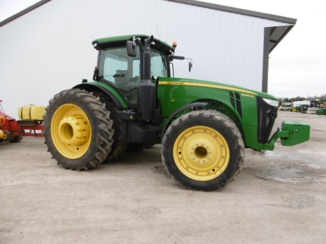 2011 John Deere 8335R Tractor - Row Crop For Sale