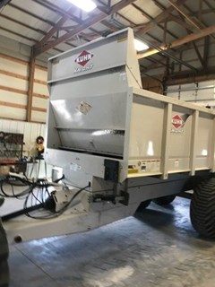 Manure Spreader-Dry/Pull Type For Sale 2016 Kuhn PSC161 Manure Spreader-Dry/Pull Type For Sale 2016 Kuhn PSC161