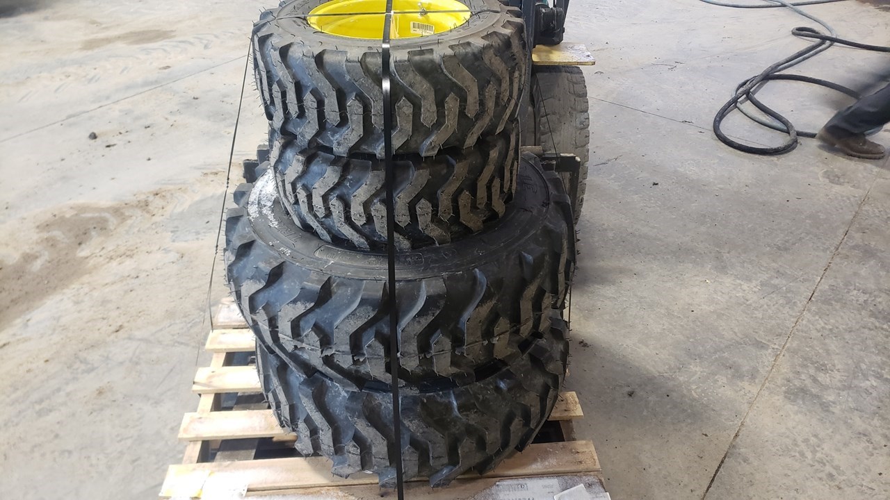 2020 John Deere 2025r Wheels and Tires For Sale