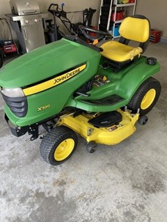 Lawn Mower For Sale 2010 John Deere X320 , 22 HP Lawn Mower For Sale 2010 John Deere X320 , 22 HP