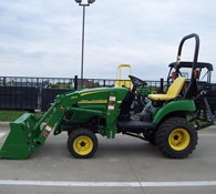 John Deere 2305 loader mount Thumbnail 4