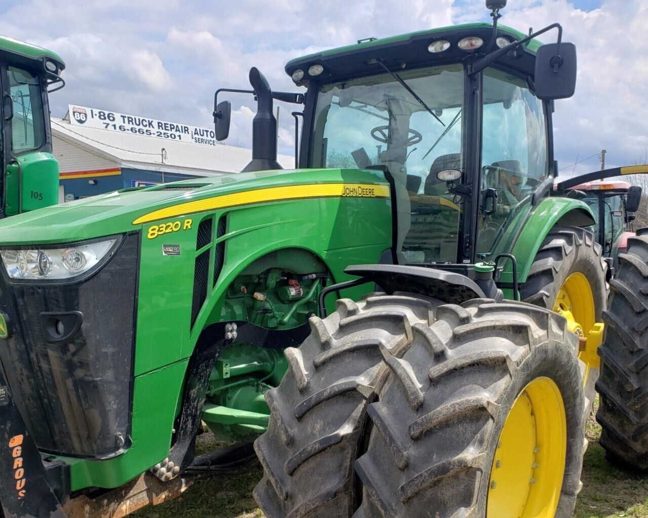 2017 John Deere 8320R Tractor - Row Crop For Sale