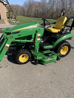 Tractor - Compact Utility For Sale 2013 John Deere 1025R , 25 HP Tractor - Compact Utility For Sale 2013 John Deere 1025R , 25 HP