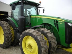 Tractor - Row Crop For Sale 2013 John Deere 8285R , 285 HP Tractor - Row Crop For Sale 2013 John Deere 8285R , 285 HP