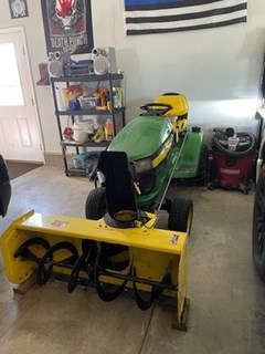 Lawn Mower For Sale 2010 John Deere X360 , 22 HP Lawn Mower For Sale 2010 John Deere X360 , 22 HP