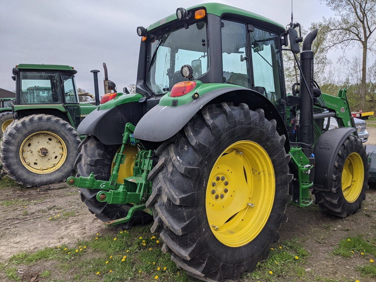 2013 John Deere 6125M Tractor - Utility For Sale