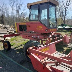 Windrower For Sale 1981 Versatile 4400 Windrower For Sale 1981 Versatile 4400