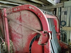 Baler-Round For Sale IH 2400 Baler-Round For Sale IH 2400