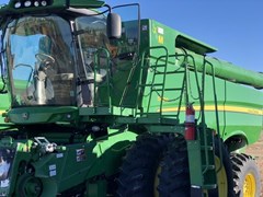 Combine For Sale 2014 John Deere S680 Combine For Sale 2014 John Deere S680