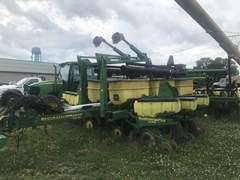 Planter For Sale 2001 John Deere 1770 Planter For Sale 2001 John Deere 1770